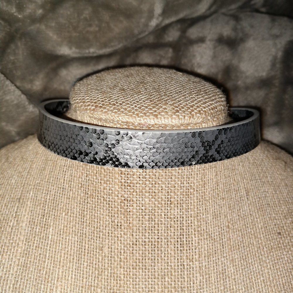 Snakeskin choker